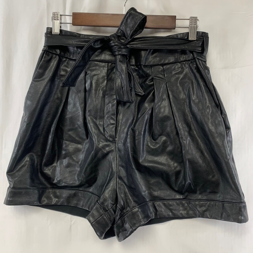 Express Shorts Women 8 Black Faux Leather High Waisted Paperbag Belted